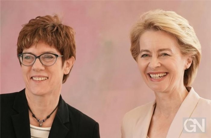 annegret-kramp-karrenbauer-l-und-ursula-von-der-leyen-483094.jpg